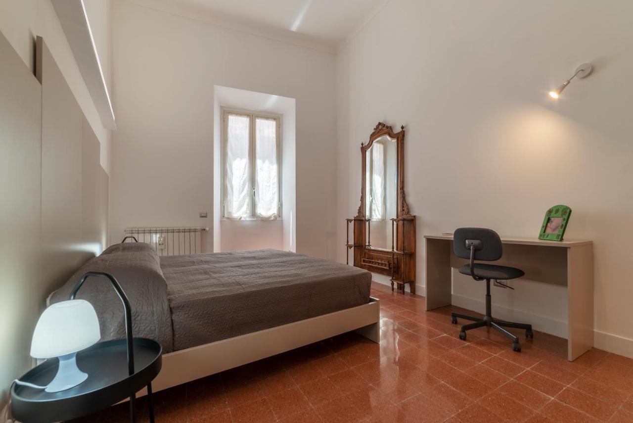 Largo Di Torre Argentina Apartment Rome Exterior photo